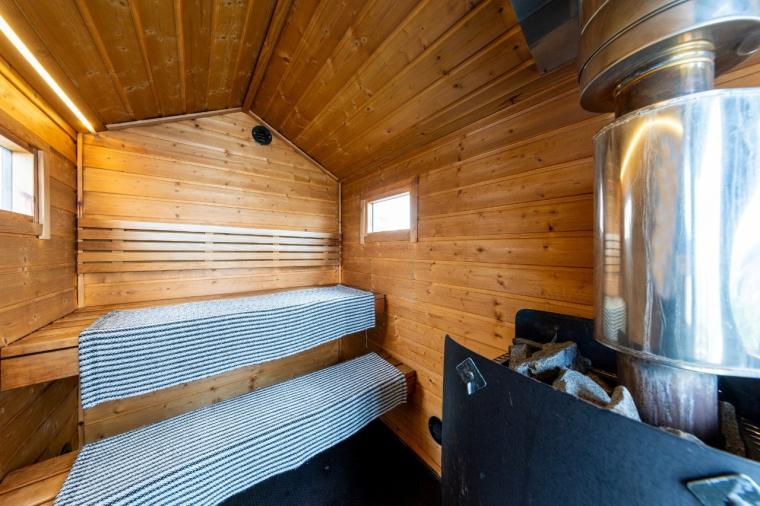 出雲の絶景に癒やされる時間。海を望む断崖の中の「IZUMO HOTEL THE CLIFF」で非日常ステイ