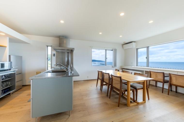 出雲の絶景に癒やされる時間。海を望む断崖の中の「IZUMO HOTEL THE CLIFF」で非日常ステイ