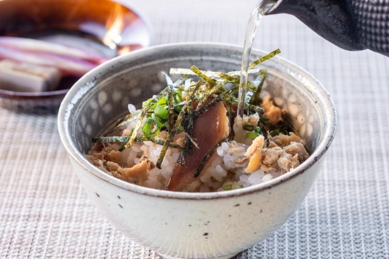 出雲の絶景に癒やされる時間。海を望む断崖の中の「IZUMO HOTEL THE CLIFF」で非日常ステイ