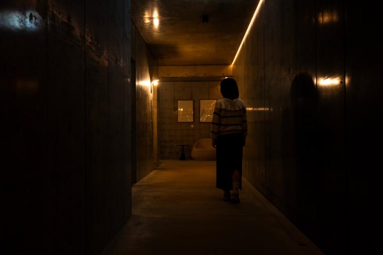 出雲の絶景に癒やされる時間。海を望む断崖の中の「IZUMO HOTEL THE CLIFF」で非日常ステイ