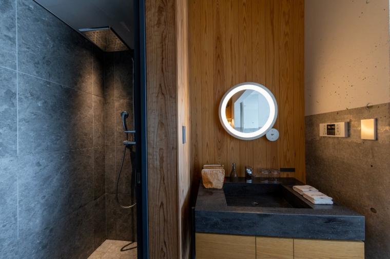 出雲の絶景に癒やされる時間。海を望む断崖の中の「IZUMO HOTEL THE CLIFF」で非日常ステイ