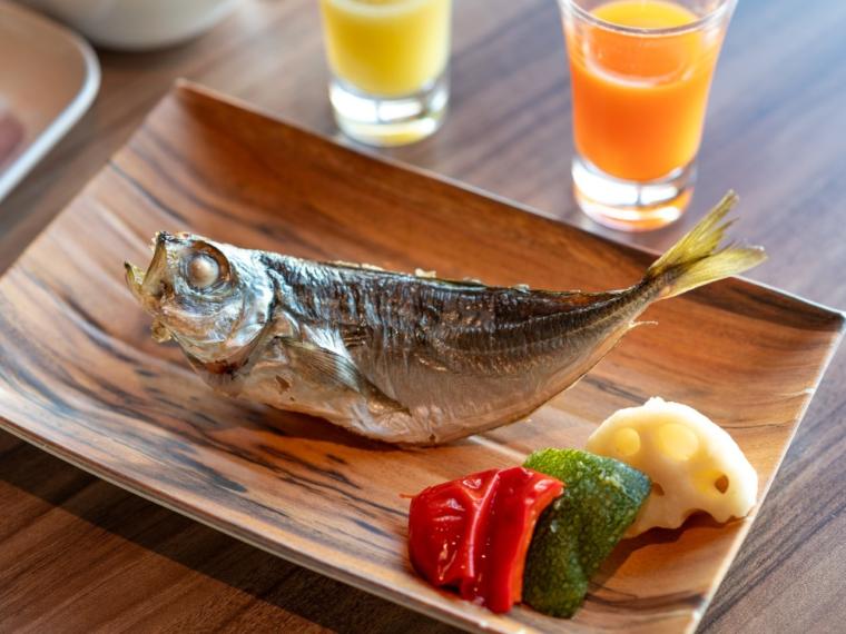 【静岡県】水盤テラスの絶景と温泉露天風呂付客室に癒やされる「亀の井ホテル 伊豆高原」 