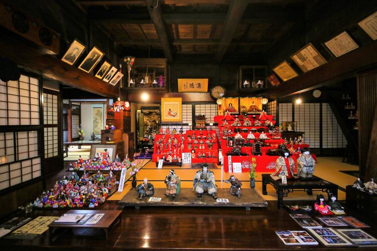 「城下町村上 町屋の人形さま巡り」