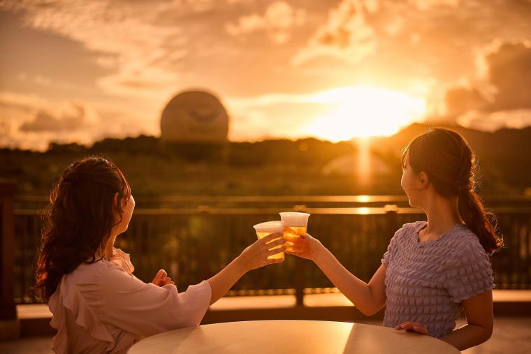 ジャングリア沖縄「サンセット ビアテラス」