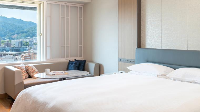 「神戸マリオットホテル」客室・キング