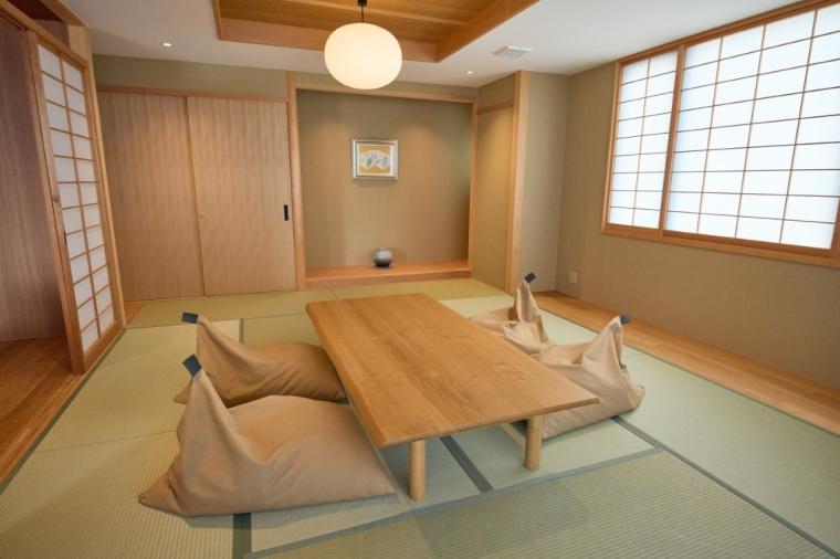 伊豆の海も夕焼けも温泉で満喫！14もの貸切風呂と豪華舟盛りが楽しめる「ニューとみよし」