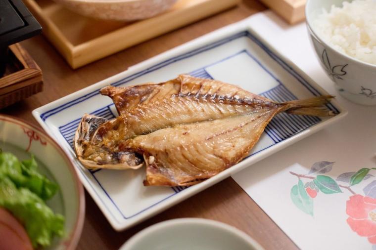 伊豆の海も夕焼けも温泉で満喫！14もの貸切風呂と豪華舟盛りが楽しめる「ニューとみよし」