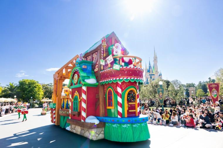 新パレード「トイズ・ワンダラス・クリスマス！」がすごい！東京ディズニーランドのクリスマス