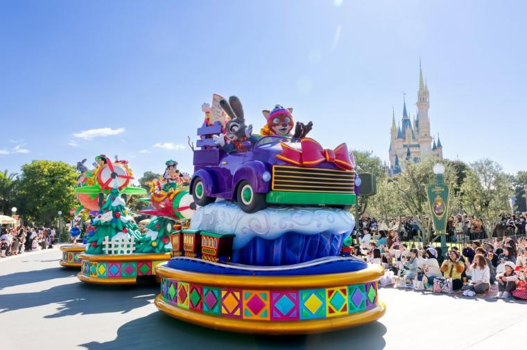 新パレード「トイズ・ワンダラス・クリスマス！」がすごい！東京ディズニーランドのクリスマス
