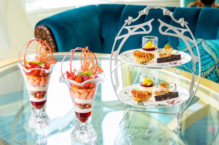 特別な 1 日を。クリスマスだけの光と魔法に包まれた「ディズニーホテル」へ