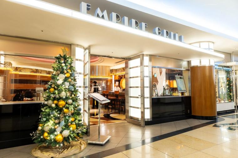 特別な 1 日を。クリスマスだけの光と魔法に包まれた「ディズニーホテル」へ