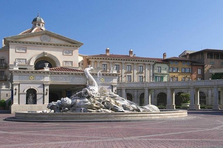 特別な 1 日を。クリスマスだけの光と魔法に包まれた「ディズニーホテル」へ