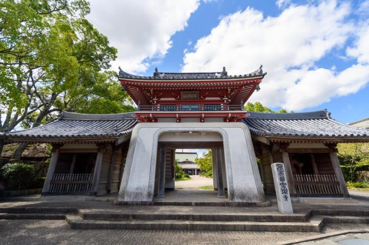 六番札所 温泉山 瑠璃光院 安楽寺（おんせんざん るりこういん あんらくじ）
