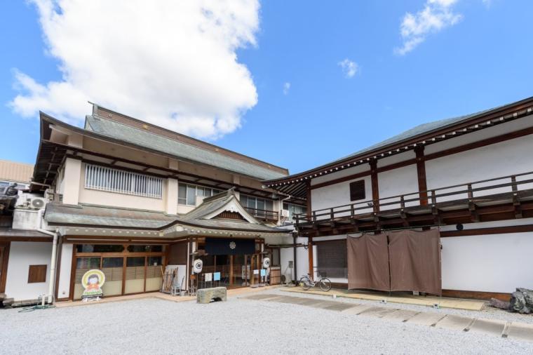 六番札所 温泉山 瑠璃光院 安楽寺（おんせんざん るりこういん あんらくじ）