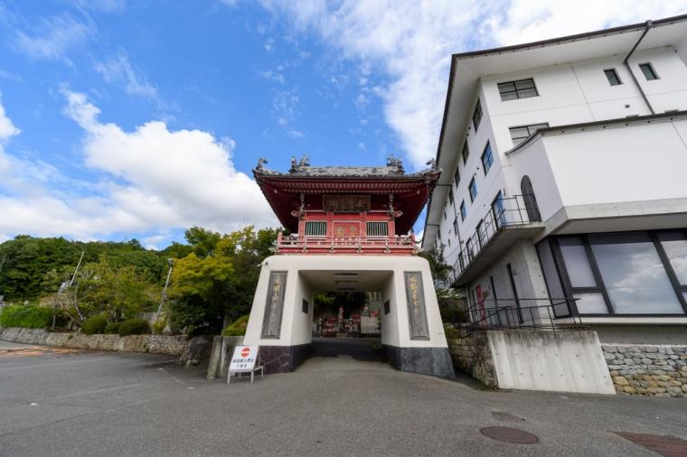 七番札所 光明山 蓮華院 十楽寺（こうみょうざん れんげいん じゅうらくじ）