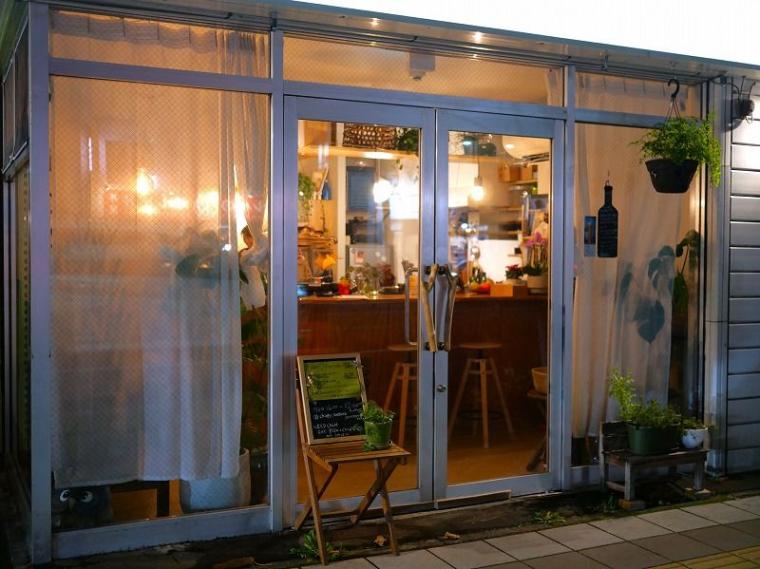 味の秘訣は衣にビール！？絶品フィッシュ＆チップスが楽しめるカウンターのお店【札幌・北18条駅新店】