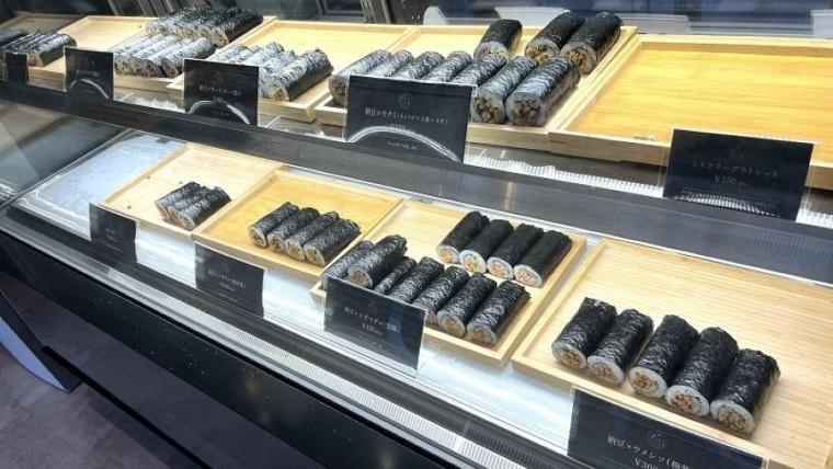 ここだけ？納豆巻き専門店！「可能性を感じる」バリエーションとボリュームにびっくり！