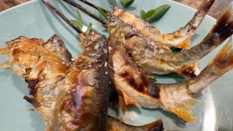 小ぶりで骨までやわらか！清流のめぐみ 庄川鮎を堪能【鮎料理専門店鮎や】
