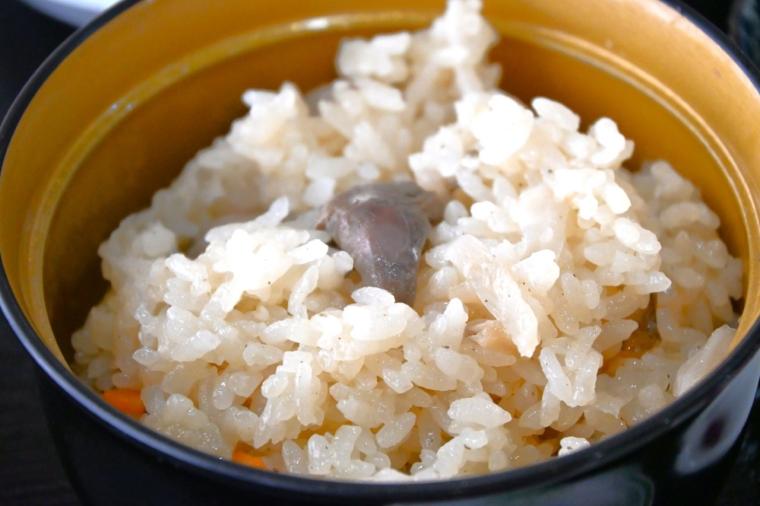 茅葺き屋根の古民家で梼原の味をまるごと堪能「農家レストラン くさぶき」