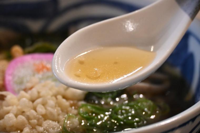 【高知】名物！紫黒うどんは必食！「直販所 山と川」