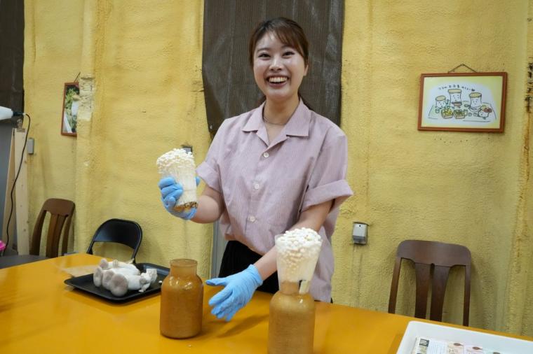 鳥取の山奥にあるキノコ工場！見学＆もぎ採り体験を楽しめる！