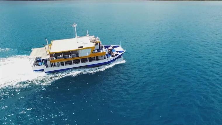 雨の日でも遊べる！海中観察・キッズスペース・プラネタリウムをめぐる親子ゆいレール散歩（那覇市）