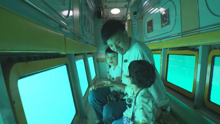 雨の日でも遊べる！海中観察・キッズスペース・プラネタリウムをめぐる親子ゆいレール散歩（那覇市）