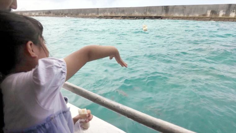 雨の日でも遊べる！海中観察・キッズスペース・プラネタリウムをめぐる親子ゆいレール散歩（那覇市）