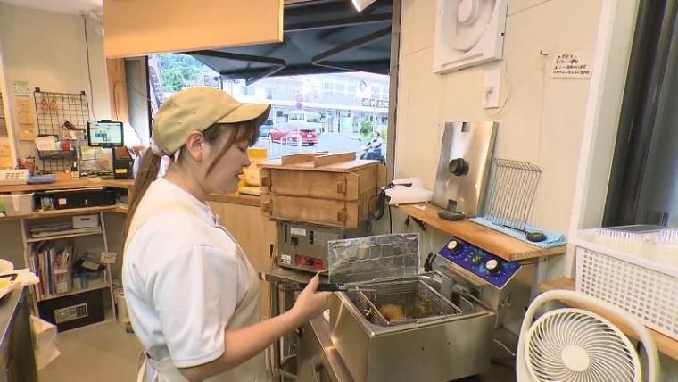 【静岡県伊東市・温泉街スイーツ】きょうは許して! 背徳感 MAX「あげまんじゅう」と天候に左右される「フィナンシェ」