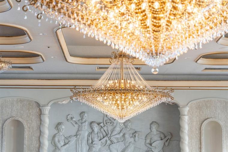 昭和レトロ、温泉、海を大満喫！ホテルニューアカオのオーシャン・ウイングで船旅気分