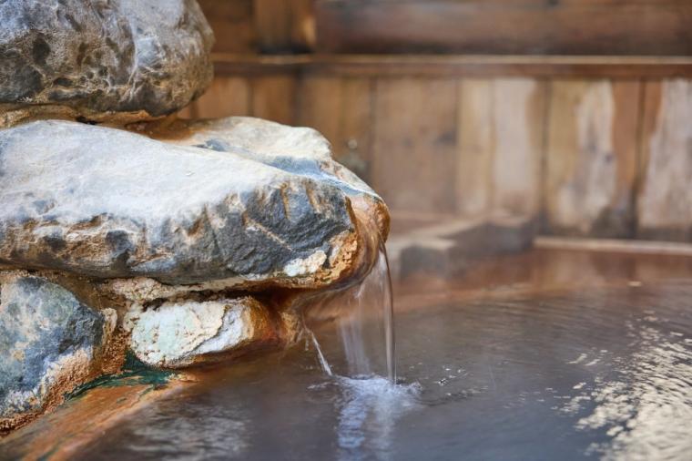 歴史の宿 金具屋