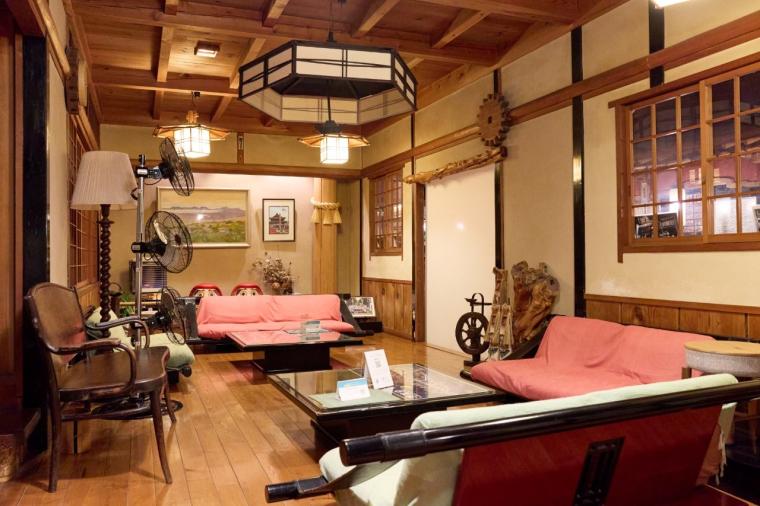 歴史の宿 金具屋