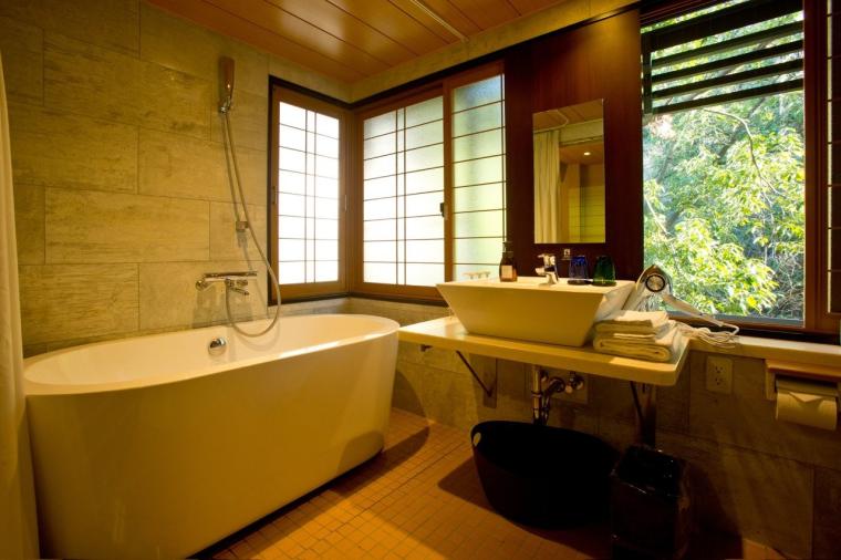 日本三景・宮島で、暮らすように滞在。展望風呂の絶景に癒される「ホテル宮島別荘」 