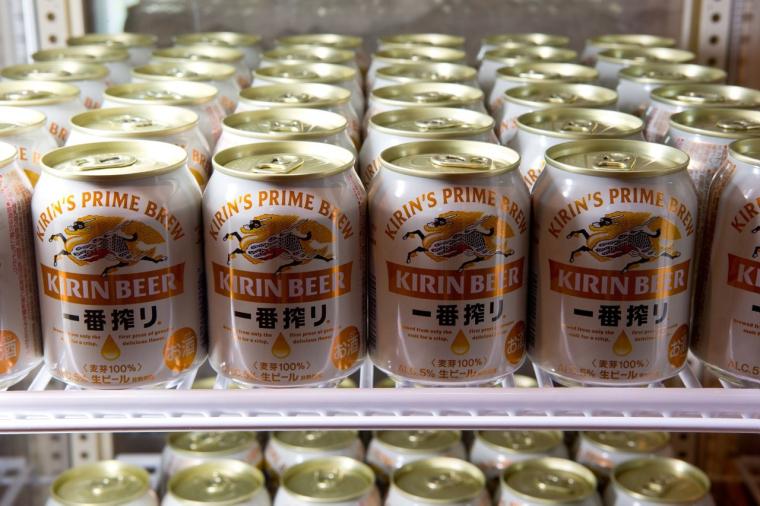 幻想的な厳島神社を一望。老舗宿「錦水館」で、地元の美味と温泉を堪能する大人の贅沢旅