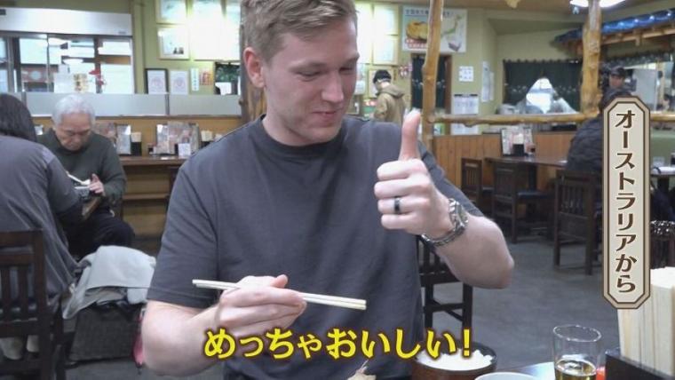 小樽に来たなら「これ一択！」食べ始めると止まらない…老舗の原点は実は意外な店だった