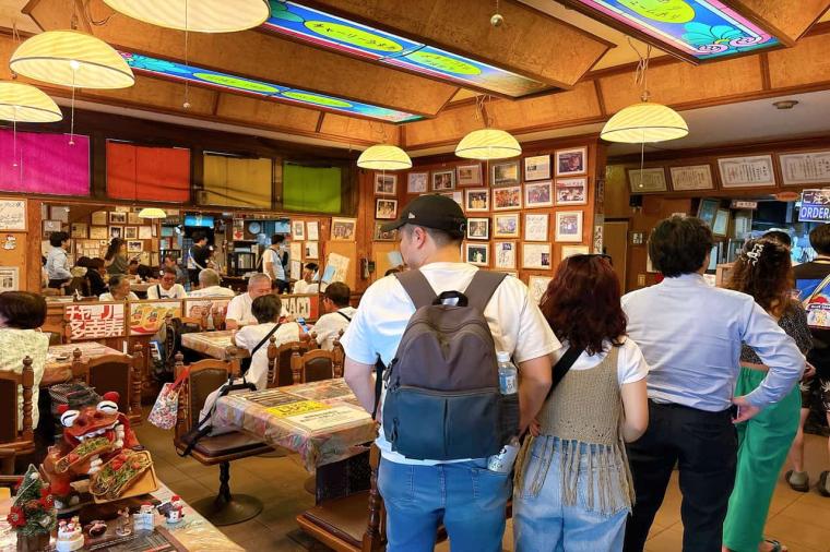 王道まさにここにあり！半世紀以上にわたり世代を越えて愛される老舗、元祖沖縄タコス「チャーリー多幸寿（タコス）」（沖縄市）