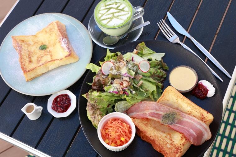 葵ベーカリーカフェ