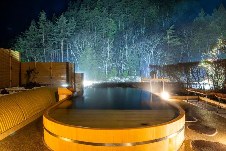 西山温泉 慶雲館