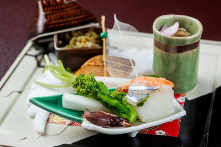 西山温泉 慶雲館