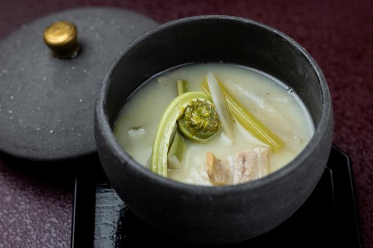 西山温泉 慶雲館