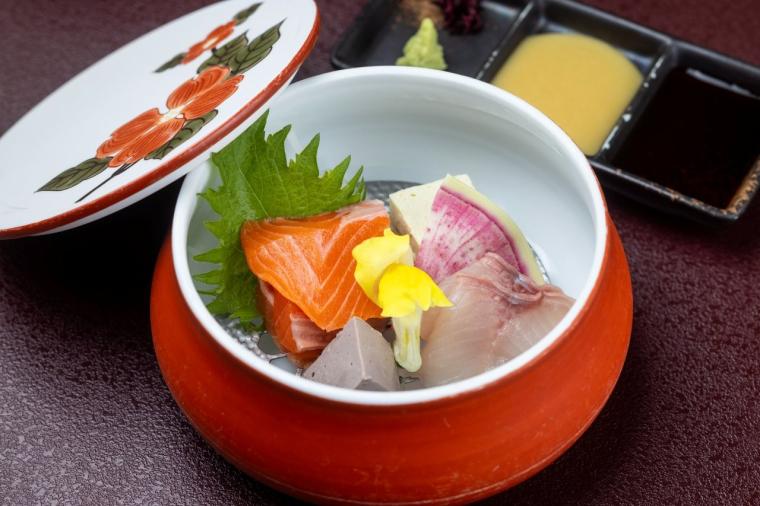 西山温泉 慶雲館