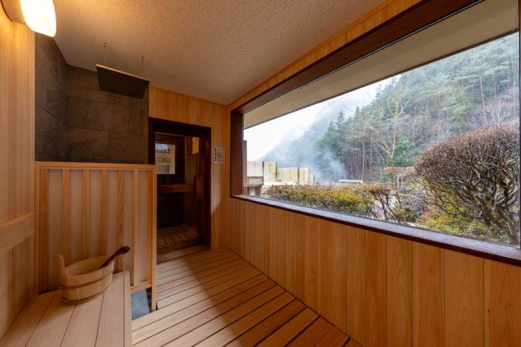 西山温泉 慶雲館