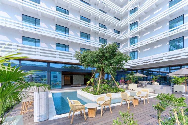 「アイコニック那覇」テラス