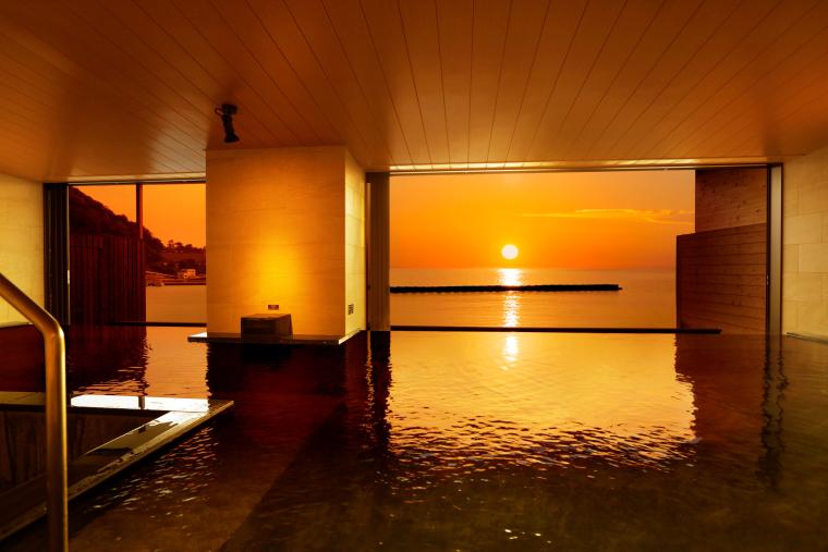 「大江戸温泉物語わんわんリゾート 西伊豆」大浴場