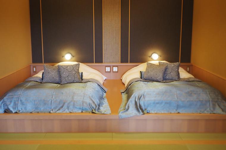 洞窟風呂の宿 百楽荘