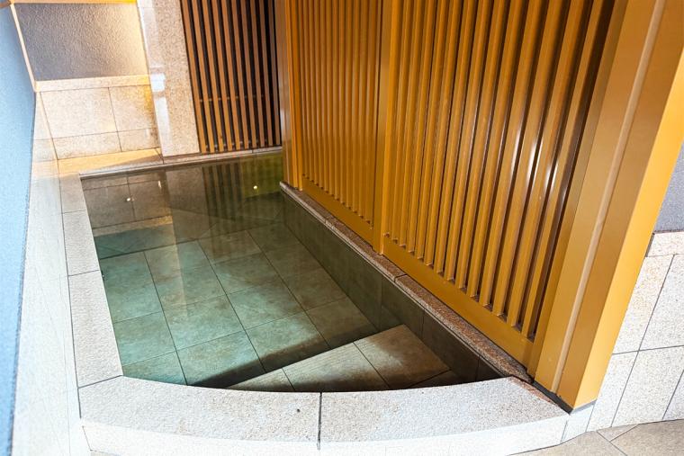 洞窟風呂の宿 百楽荘