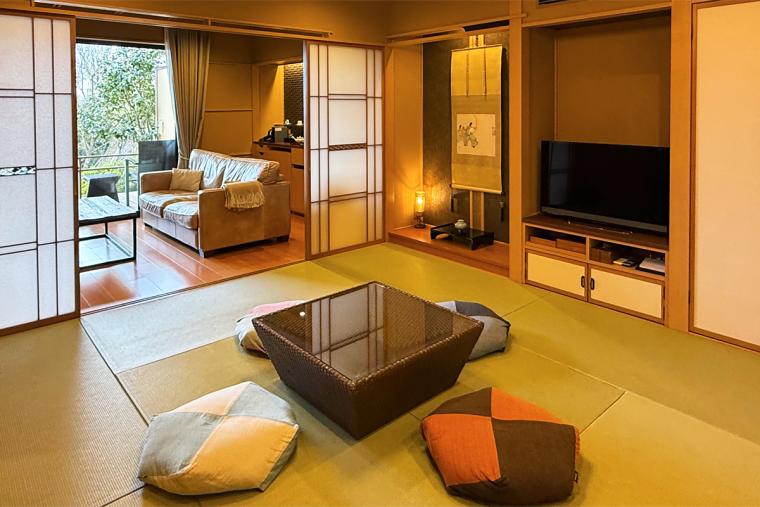 洞窟風呂の宿 百楽荘