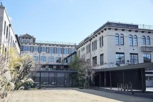 【絶景ホカンス】憧れホテルが隠れたビュースポットに！？非日常な特等席で春景色に出会う