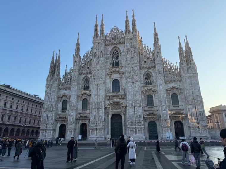 イクラかけ放題＆朝からお酒!? 旅のプロが絶賛する「最強の朝食ホテル」とは？【推し旅白書 2026】