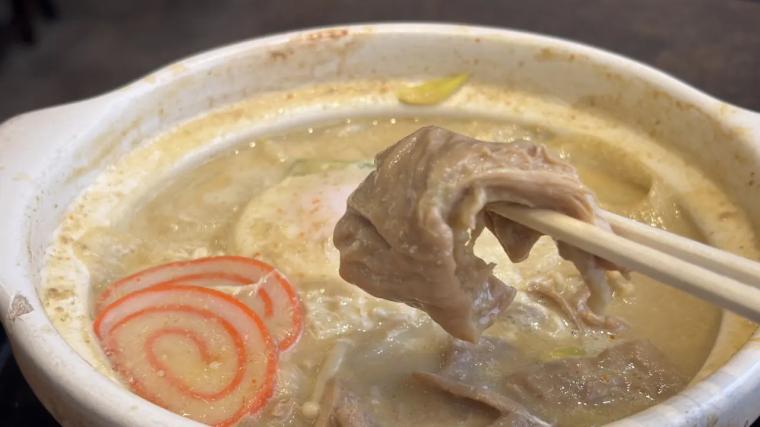 行列ができる富山名物もつ煮込みうどん【糸庄】ファボーレ店だけで食べられる新メニュー：グリーンカレー